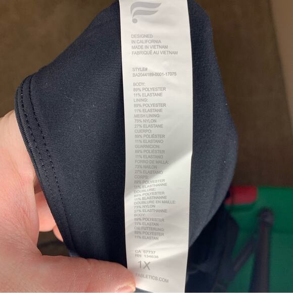 Black Fabletics Bra - Picture 5 of 5